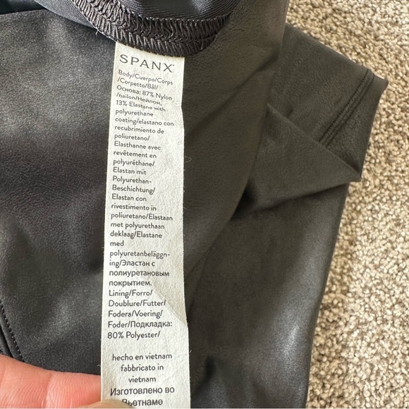 Spanx SPANXshape™ Faux Leather Leggings Black Size 1X 2437P NWT - Picture 10 of 14